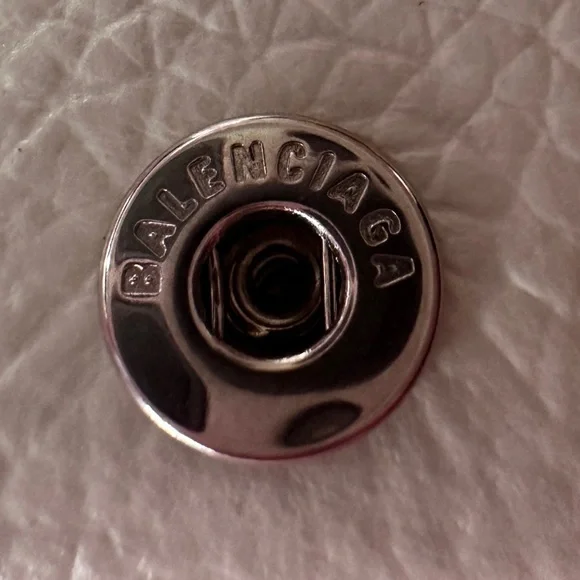 Balenciaga Compact Wallet (EUC; White/Silver) - Picture 14 of 16